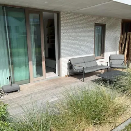 In Near The Beach, Cleaning Included Apartment Westende